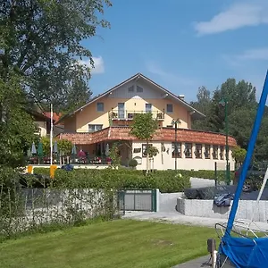 Mutz Hotel
