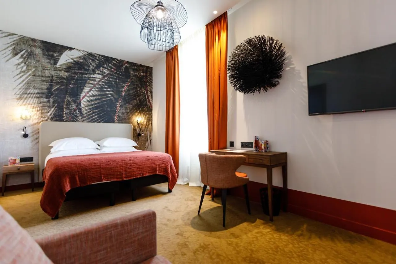 ****  Hotel Verlaine Cannes Francja